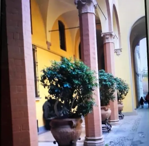 شقة Cozy And Quiet Near Two Towers, *