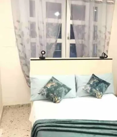 Cozy And Quiet Near Two Towers, Apartment