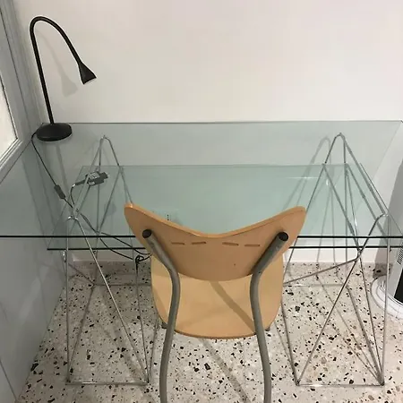 Cozy And Quiet Near Two Towers,